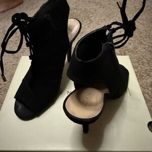 Lauren Conrad Elegant Black Women's Heels